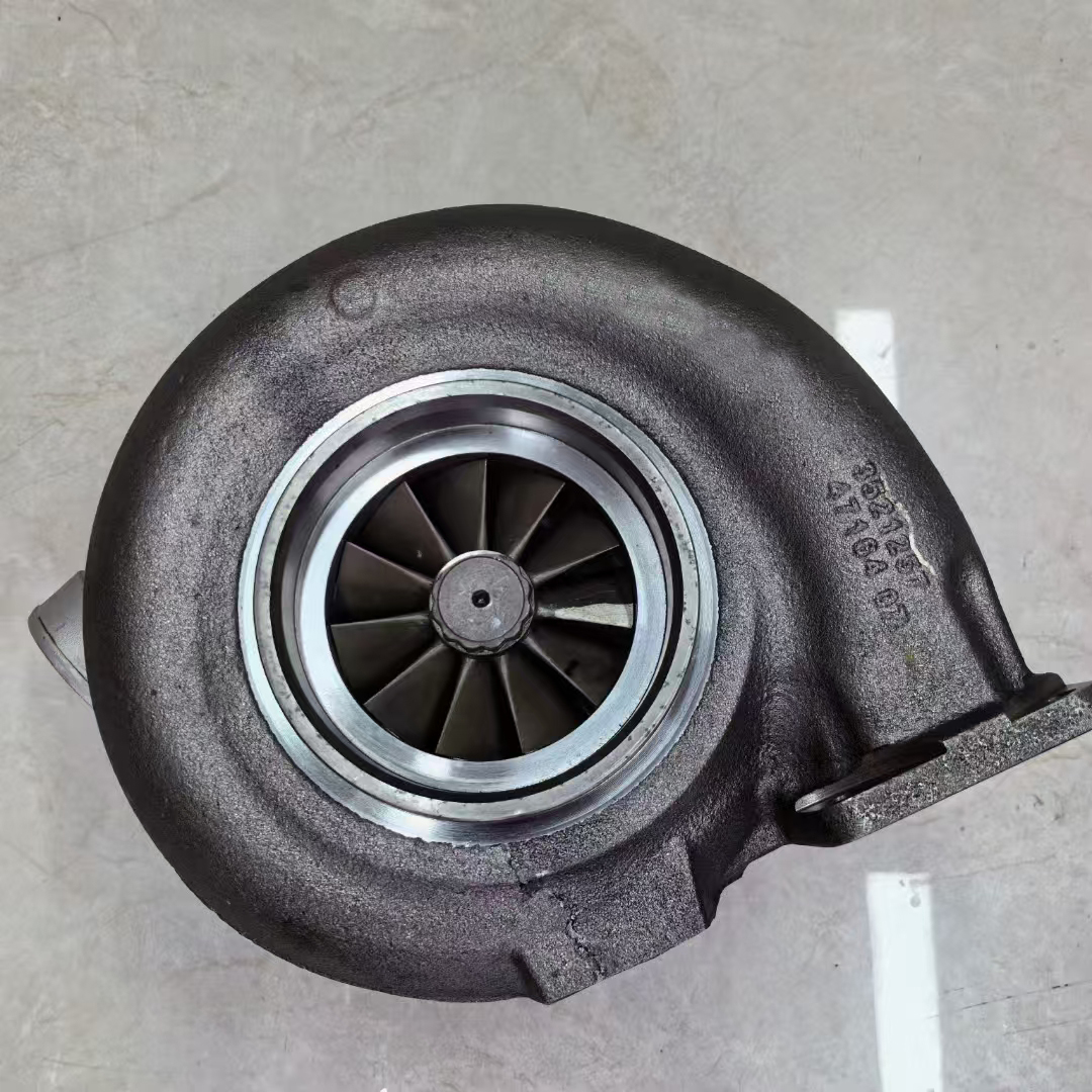 Machinery Engine Part Turbocharger 3594090 3803013 4033462 3525508 for Cummins QSK38 KTA19 KTA38 Engine Turbocharger