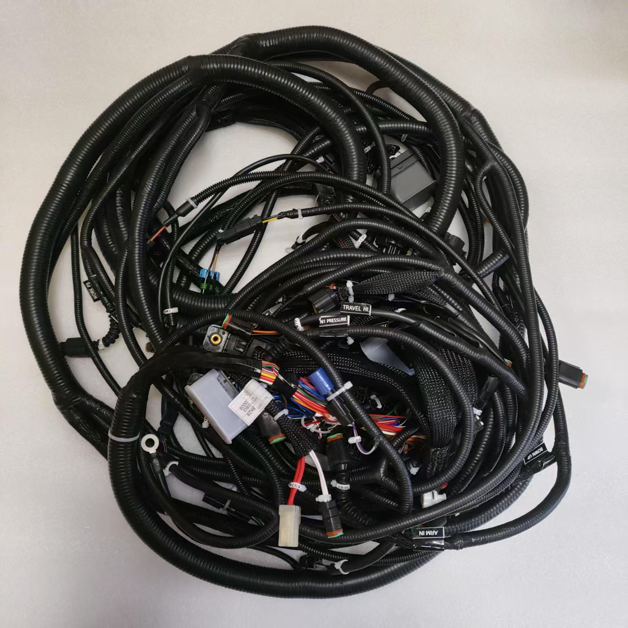 Construction Machinery Parts Wire Harness 21Q6-18200 Excavator Engine Spare Parts Main Wiring Harness
